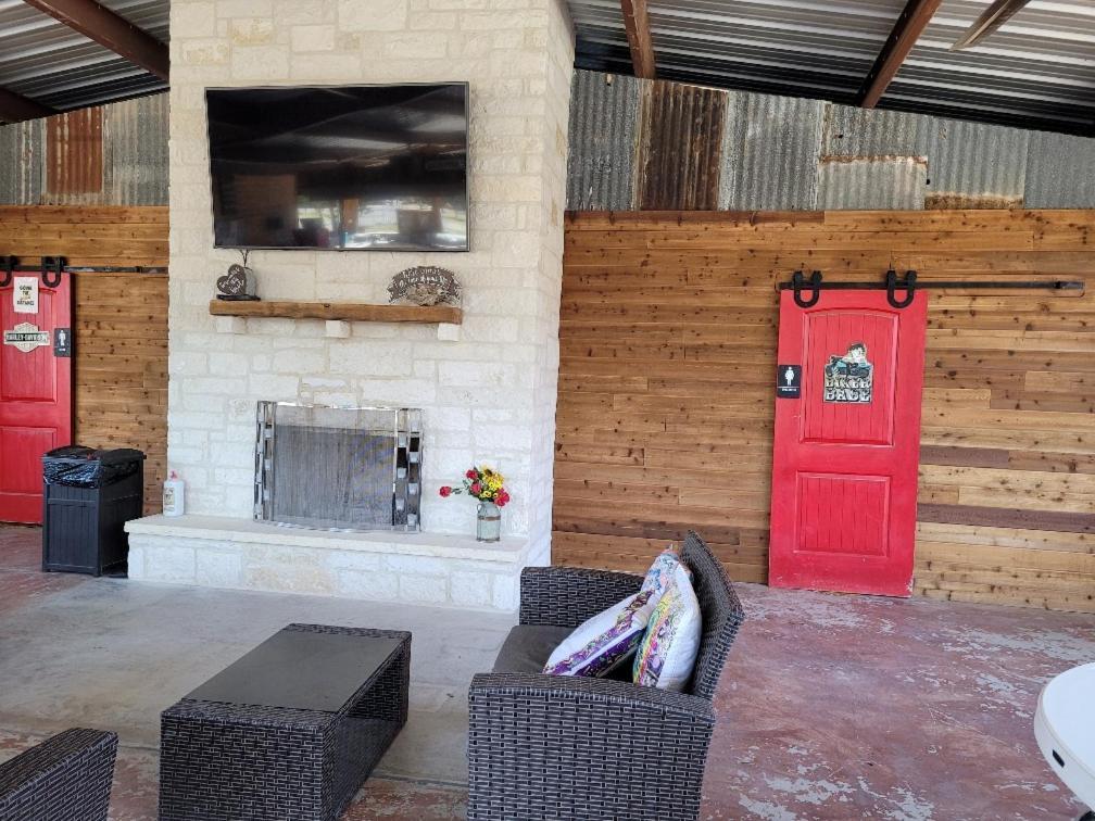 מלון Pipe Creek Al'S Hideaway Glamping Tents מראה חיצוני תמונה